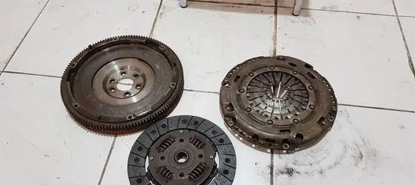 Seat Leon (1P) Clutch set kit 03C141031D
