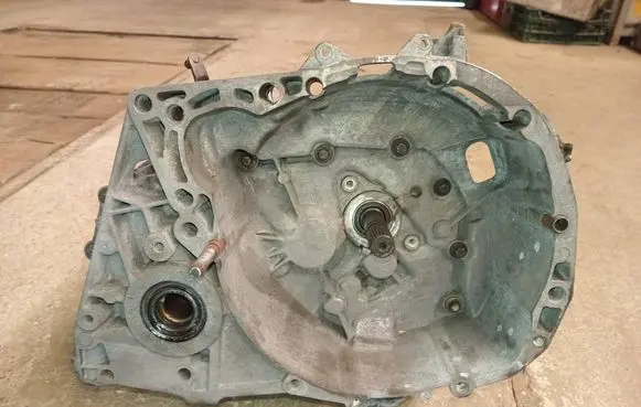 Renault Megane II Manual 5 speed gearbox jh3142