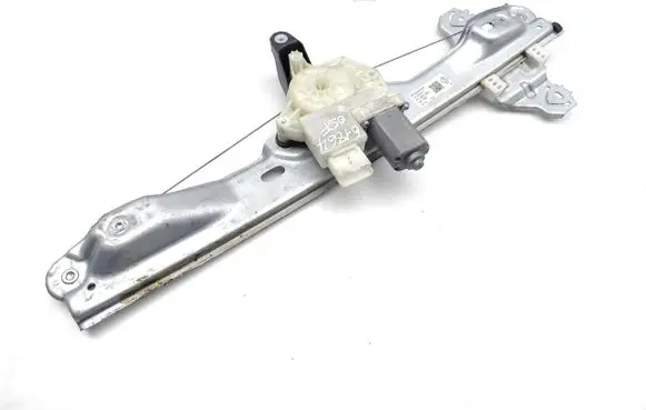 Renault Kadjar Front door window regulator with motor 807205433R E11269400