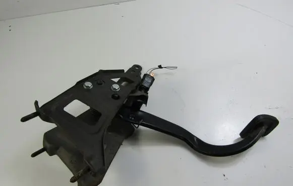 Saab 9-5 Pedal assembly 
