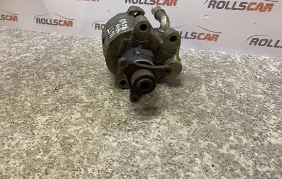 Volvo S40, V40 Power steering pump 26058572 7700417308 7700415198