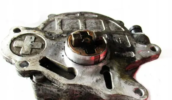 Audi A3 S3 A3 Sportback 8P Vacuum pump 03L115100