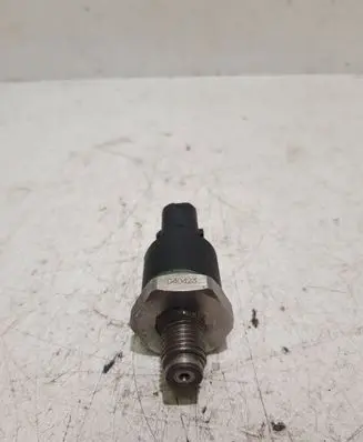 Fuel pressure sensor