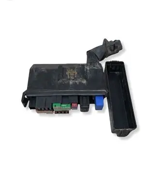 Infiniti FX Fuse module 