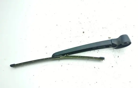 Audi Q2 - Rear wiper blade 