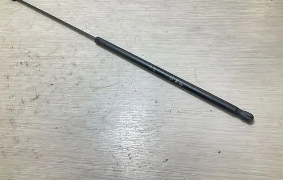 Audi A4 S4 B7 8E 8H Front bonnet/hood damper/strut 8E0823309A