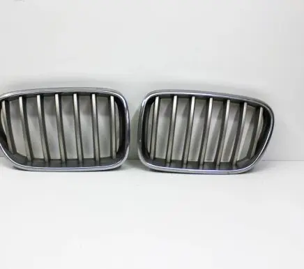 BMW X3 F25 Front grill 7210726 7210725