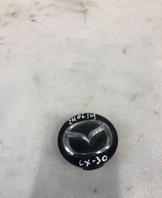Mazda CX-30 Original wheel cap Bbm237190