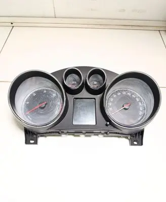 Opel Insignia A Speedometer (instrument cluster) 13327313 365903926H