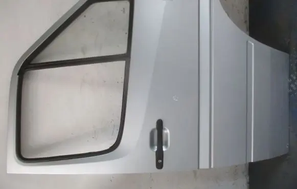 Mercedes-Benz Sprinter W901 W902 W903 W904 Front door