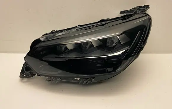 Peugeot 208 II Headlight/headlamp 9850598580
