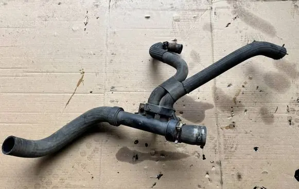 Renault Trafic III (X82) Engine coolant pipe/hose HSRZ00105 S6000304