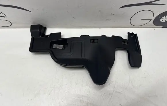 Volvo XC60 Dashboard lower bottom trim panel 31651109 31651102 32297082