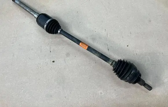 Mercedes-Benz ML AMG W164 Front driveshaft A1663301300