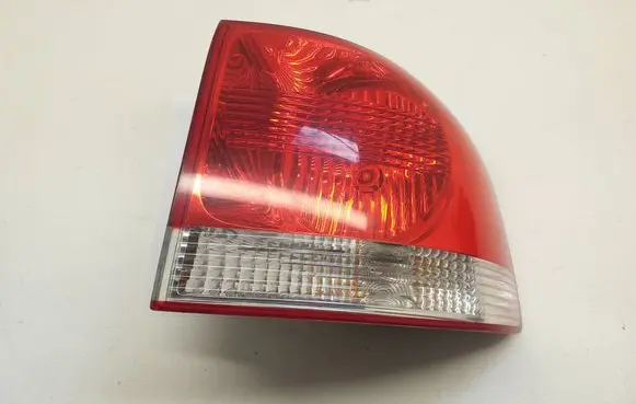 Volkswagen Touareg I Rear/tail lights 28258002
