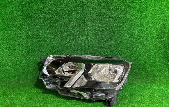 Peugeot Rifter Headlight/headlamp 90146193