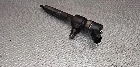 Opel Zafira B Fuel injector 0445110165