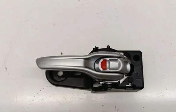 Jeep Cherokee Rear door interior handle C37090