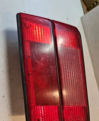 BMW 5 E34 Tailgate rear/tail lights 8769R23 SAER87 TR22D0T