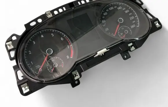 Volkswagen Golf VII Speedometer (instrument cluster) 5G1920740