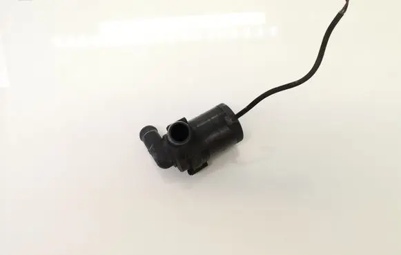 Volkswagen PASSAT B5.5 Electric auxiliary coolant/water pump 70207320
