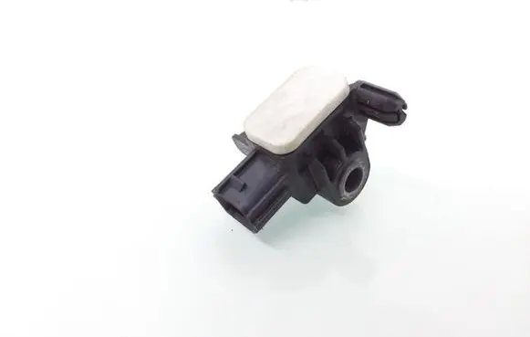 Nissan Navara D40 Airbag deployment crash/impact sensor 988301EA0A
