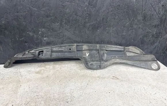 Toyota Auris 150 Fender end trim 5382802070