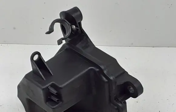 Volvo V50 Vacuum air tank 9646411180