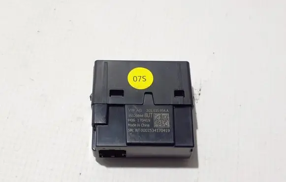 Skoda Kamiq USB socket connector 3G5035954A