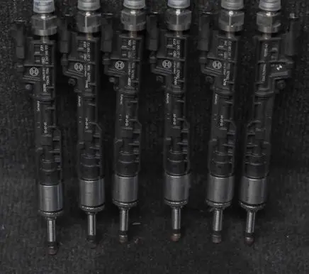 BMW 7 F01 F02 F03 F04 Fuel injectors set 76399940261500172