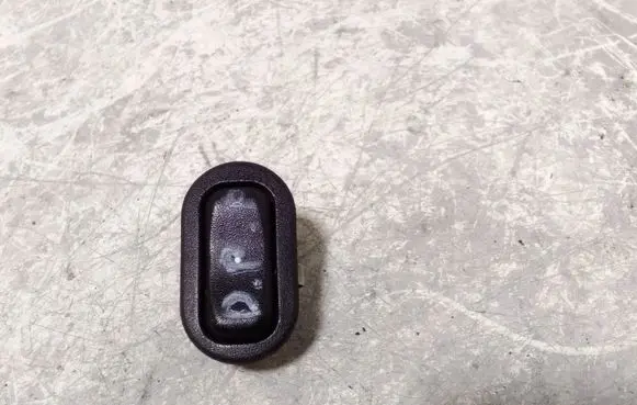 Opel Zafira A Electric window control switch 13363100 90561388