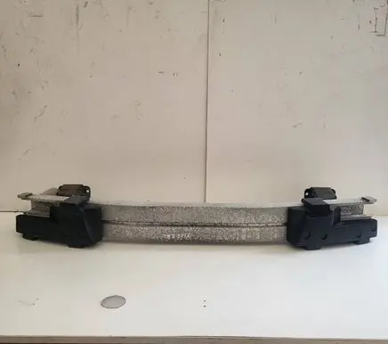Nissan Leaf I (ZE0) Rear bumper cross member 00413B 620323NF0A