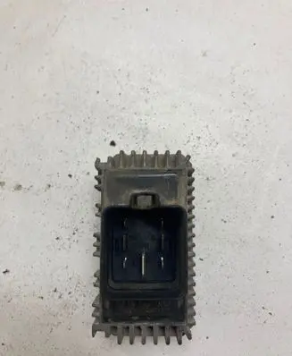 Audi A3 S3 8L Glow plug pre-heat relay 09132691