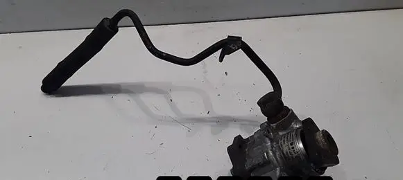 Audi A6 S6 C5 4B Power steering pump