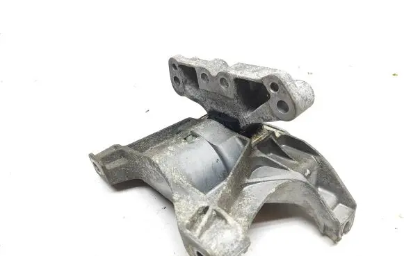 Citroen C4 II Picasso Engine mount bracket 41103720