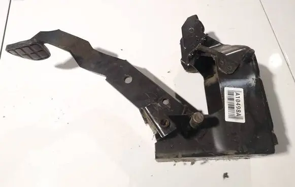 Volkswagen Transporter - Caravelle T4 Brake pedal 