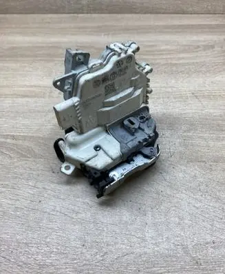 Audi Q5 SQ5 Front door lock 8J2837015C
