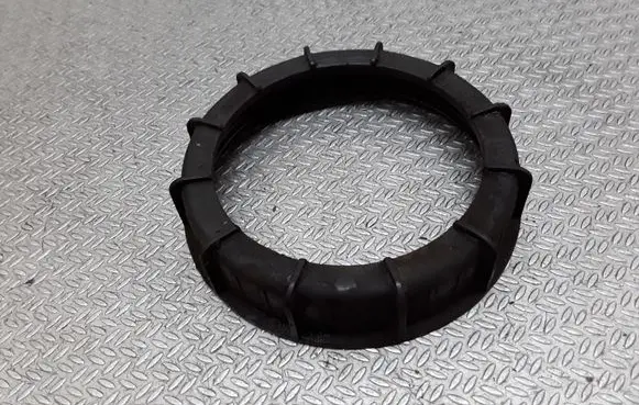 Volvo S40 In tank fuel pump screw locking ring/nut 2S619C385AA