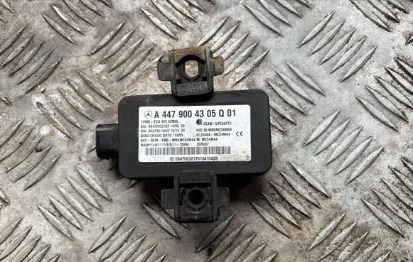 Mercedes-Benz Vito Viano W447 Tire pressure control unit A4479004305
