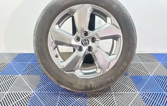 Toyota RAV 4 (XA50) R18 alloy rim 002119