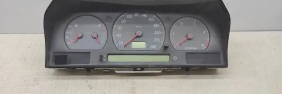 Volvo S70 V70 V70 XC Speedometer (instrument cluster) 9168144 9168386 69794700T