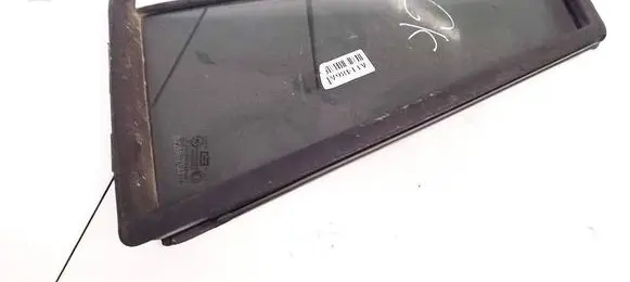 Hyundai Santa Fe Rear vent window glass 8353326000