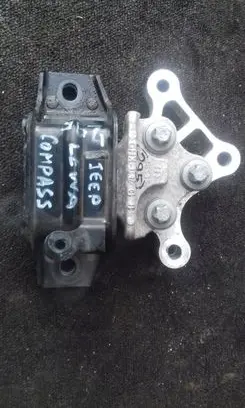 Jeep Compass Engine mounting bracket P68253031AC