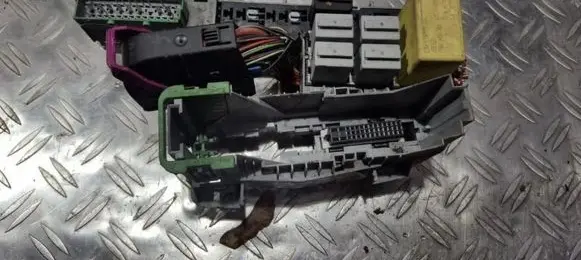 Opel Combo C Fuse box set
