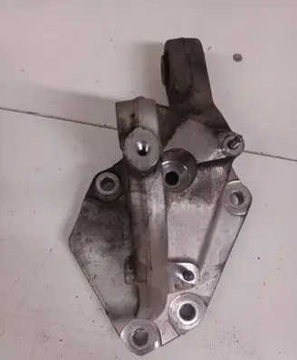 Citroen SpaceTourer XL Driveshaft support bearing bracket 9810139080