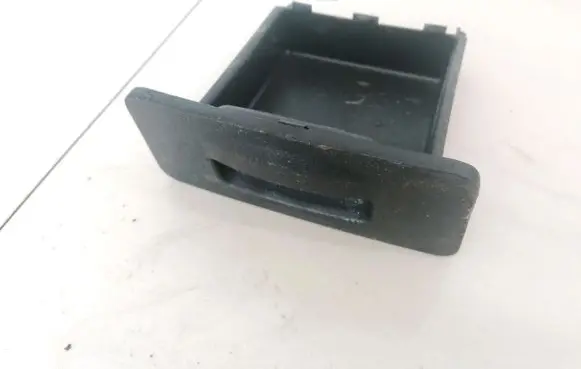 Hyundai Santa Fe Glove box ETJ7301 ETJ73-01