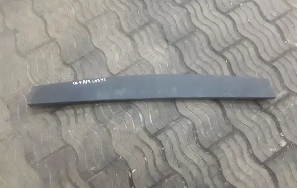Toyota Avensis T270 Tailgate trim 6479005040