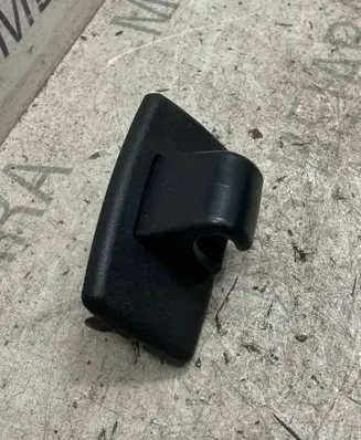 Mercedes-Benz GLE (W166 - C292) Sun visor clip/hook/bracket A16681000012