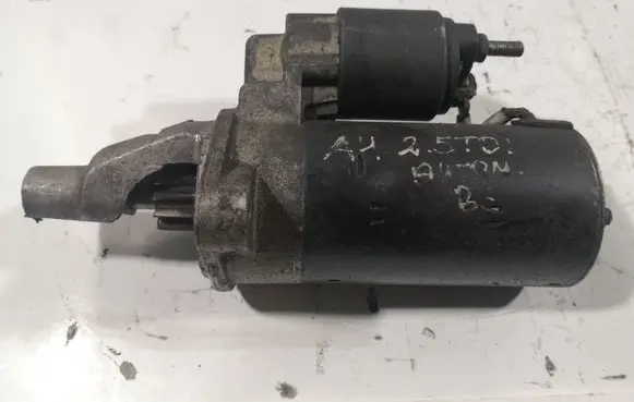 Audi A4 S4 B6 8E 8H Starter motor 059911023H