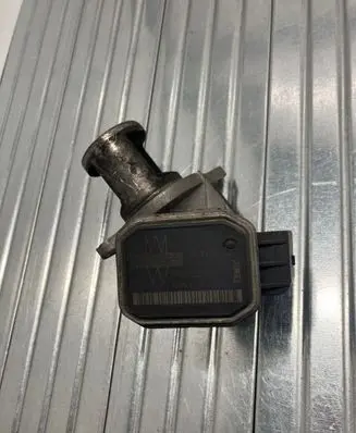 Mercedes-Benz S W221 EGR valve 00005320C5 109315 AC5090961879